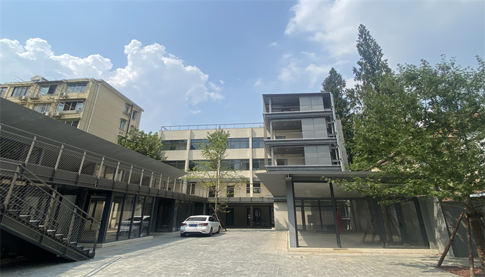 上海黑湖科技園招商熱線：一站式企業服務，即刻咨詢！
