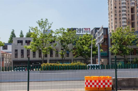 上海萬街303：高性價比辦公空間，租金親民